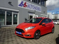 Rot Gebraucht 2017 Ford Fiesta ST Kleinwagen | 14.990 € (Etwas zu teuer)