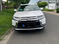 Weiß Gebraucht 2016 Mitsubishi Outlander SUV | 17.200 €
