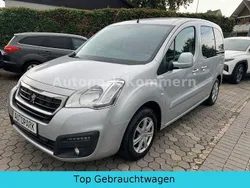 Grau Gebraucht 2016 Peugeot Partner Tepee Active Van / Kleinbus | 7.999 € (Guter Preis)