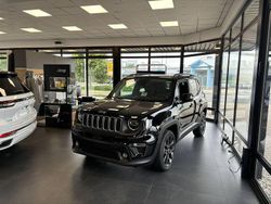 Black clear coat Gebraucht 2024 Jeep Renegade Limited SUV | 43.950 €