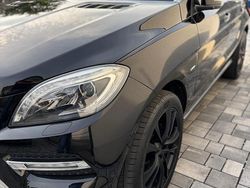 Schwarz Gebraucht 2012 Mercedes ML350 SUV | 19.900 € (Etwas zu teuer)