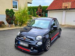Schwarz Gebraucht 2018 Fiat 500 Abarth Kleinwagen | 13.999 € (Guter Preis)