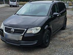 Schwarz Gebraucht 2008 VW Touran Van / Kleinbus | 2.500 € (Fairer Preis)