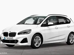 Alpinweiß uni Gebraucht 2020 BMW 225 Active Tourer iPerformance Van / Kleinbus | 18.990 € (Fairer Preis)