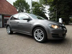 Grau Gebraucht 2014 VW Golf VII Trendline Limousine | 8.600 € (Fairer Preis)