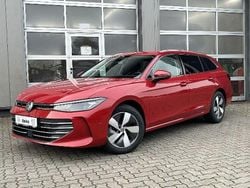 Chilirot metallic Gebraucht 2025 VW Passat Business Kombi | 34.990 € (Superpreis)
