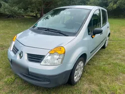 Silber Gebraucht 2006 Renault Modus Van / Kleinbus | 1.590 €