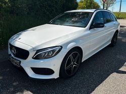 Weiß Gebraucht 2017 Mercedes C300 AMG line Limousine | 17.990 € (Fairer Preis)