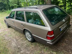 Gebraucht 1993 Mercedes 220 Kombi | 1.100 €