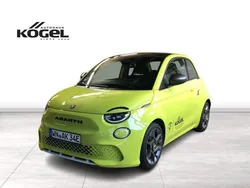 Grün (acid green) Gebraucht 2023 Abarth 500e Scorpionissima Kleinwagen | 28.990 € (Fairer Preis)