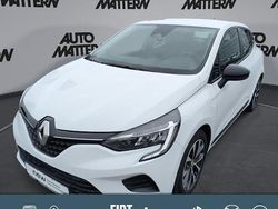 Weiß Gebraucht 2023 Renault Clio V Equilibre Limousine | 14.290 € (Fairer Preis)