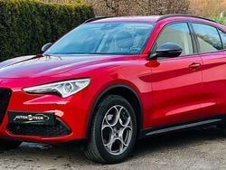 Rot Gebraucht 2019 Alfa Romeo Stelvio Tech Edition SUV | 24.300 € (Guter Preis)
