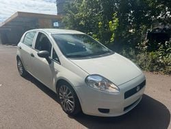 Weiß Gebraucht 2011 Fiat Grande Punto Kleinwagen | 2.490 € (Fairer Preis)