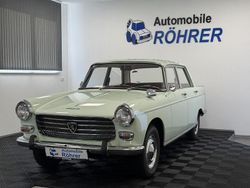 Grün Gebraucht 1967 Peugeot 404 Limousine | 10.990 €