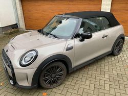 Grau Gebraucht 2022 Mini Cooper S Cabriolet Cabrio | 27.600 € (Fairer Preis)