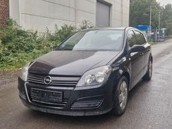 Schwarz Gebraucht 2004 Opel Astra Limousine | 2.200 € (Guter Preis)