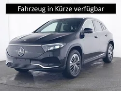 Unilack nachtschwarz Gebraucht 2024 Mercedes EQA300 Advanced SUV | 35.900 € (Fairer Preis)