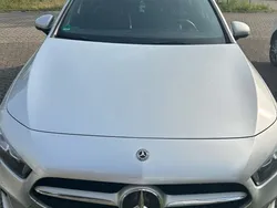 Silber Gebraucht 2019 Mercedes A180 Limousine | 19.000 € (Teuer)