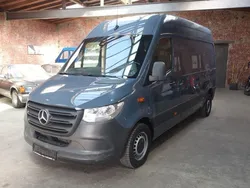 Grau Gebraucht 2021 Mercedes Sprinter Van | 22.480 €