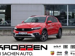Passione rot Gebraucht 2023 Fiat Tipo Red Limousine | 28.770 €