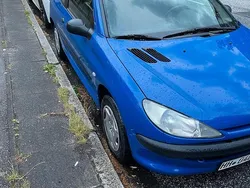 Gebraucht 2000 Peugeot 206 Kleinwagen | 900 €