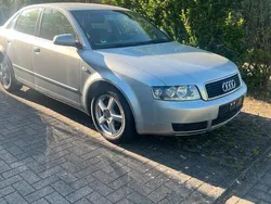 Silber Gebraucht 2004 Audi A4 Limousine | 2.700 € (Fairer Preis)