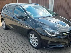 Schwarz Gebraucht 2019 Opel Astra Kombi | 8.900 € (Superpreis)