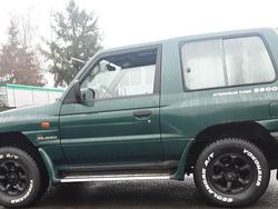 Grün Gebraucht 1998 Mitsubishi Pajero SUV | 3.900 €
