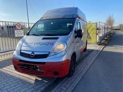 Silber Gebraucht 2009 Opel Vivaro Van / Kleinbus | 2.999 € (Fairer Preis)