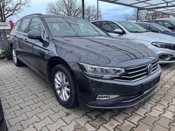 Grau Gebraucht 2020 VW Passat Business Kombi | 10.999 € (Superpreis)
