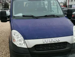 Blau Gebraucht 2014 Iveco Daily Limousine | 10.999 €
