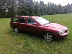 Rot Gebraucht 2003 Volvo V70 Kombi | 5.350 € (Teuer)