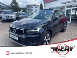 Onyx black / metallic Gebraucht 2022 Volvo XC40 Momentum SUV | 29.970 € (Guter Preis)