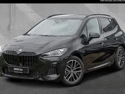 Schwarz Neu 2025 BMW 220 Kombi | 50.027 € (Teuer)