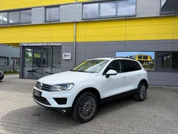 Pure white Gebraucht 2017 VW Touareg Terrain Tech SUV | 27.990 € (Etwas zu teuer)