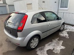 Silber Gebraucht 2005 Ford Fiesta Kleinwagen | 220 € (Superpreis)