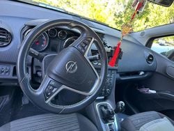 Grau Gebraucht 2017 Opel Meriva Van / Kleinbus | 10.000 € (Fairer Preis)