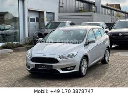 Silber Gebraucht 2017 Ford Focus Trend Limousine | 6.999 € (Teuer)
