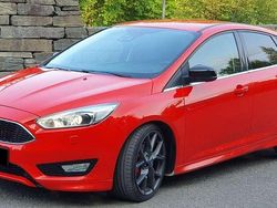 Rot Gebraucht 2016 Ford Focus Sport Limousine | 12.690 € (Teuer)