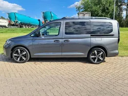 Grau Gebraucht 2023 VW Caddy Maxi Style Van / Kleinbus | 38.900 € (Etwas zu teuer)