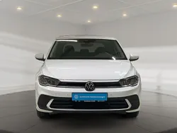 Weiß Gebraucht 2023 VW Polo Life Limousine | 18.490 € (Fairer Preis)