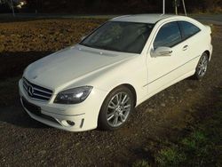 Weiß Gebraucht 2008 Mercedes CLC180 Kleinwagen | 7.800 € (Fairer Preis)