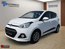 Weiß Gebraucht 2016 Hyundai i10 Passion Kleinwagen | 9.790 € (Etwas zu teuer)