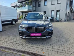 Grau Gebraucht 2020 BMW X5 xLine SUV | 38.990 € (Etwas zu teuer)