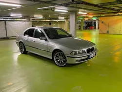 Grau Gebraucht 2000 BMW 520 Limousine | 5.199 €