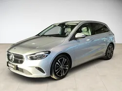 Metalliclack hightechsilber Gebraucht 2024 Mercedes B220 Progressive Van / Kleinbus | 36.110 € (Guter Preis)