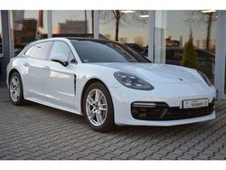 Weiß (metallic) Gebraucht 2018 Porsche Panamera 4S Limousine | 72.800 €