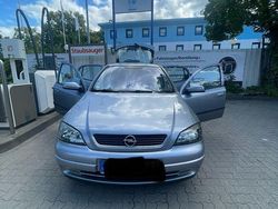 Grau Gebraucht 2004 Opel Astra Limousine | 1.600 € (Guter Preis)
