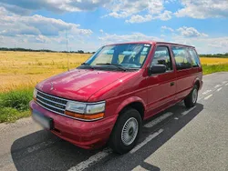 Rot Gebraucht 1994 Plymouth Voyager Van / Kleinbus | 6.500 €