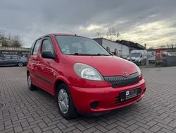 Rot Gebraucht 2002 Toyota Yaris Verso Van / Kleinbus | 3.600 € (Guter Preis)